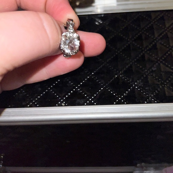 Rings - Picture 4 of 4